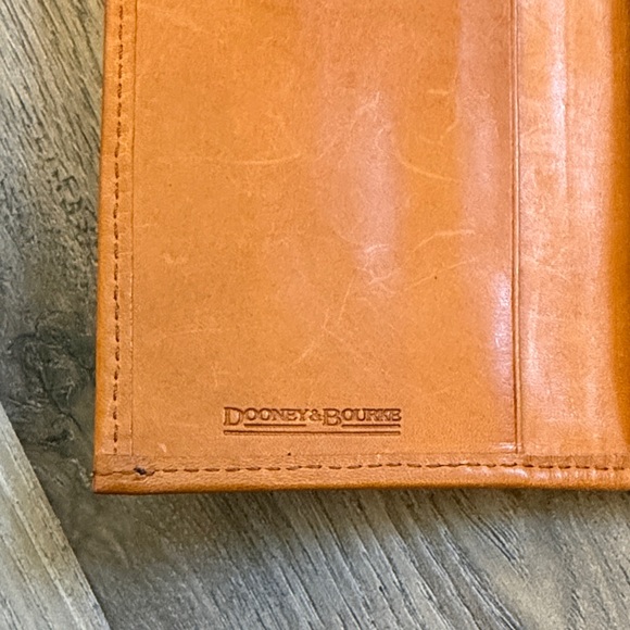 Dooney & Bourke Red Canvas Wallet with Tan Trim - Picture 4 of 13